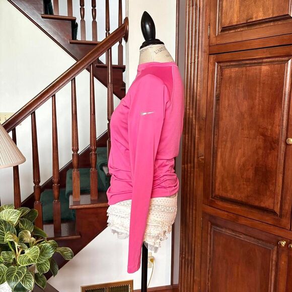 Nike Pro Combat Hot Pink Compression Long Sleeve Finger Hole Shirt Yoga Pilates - Picture 3 of 6